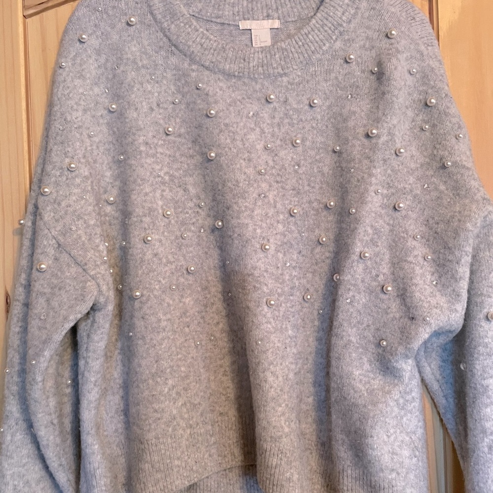 Pearl detail H&M sweater